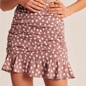 Cute Abercrombie & Fitch  Ruffled mini Skirt XL ruffle ruched polka dot